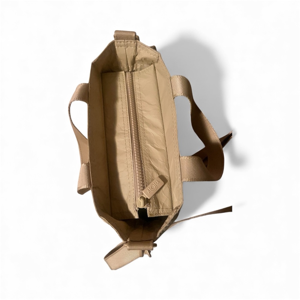 ALOHA Crossbody Beige Bag with Zipper Pocket - Picture 5 of 8